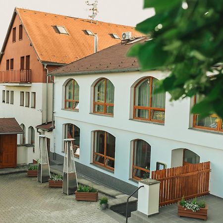Restaurace A Penzion U Svate Barbory Ústí nad Labem Екстериор снимка