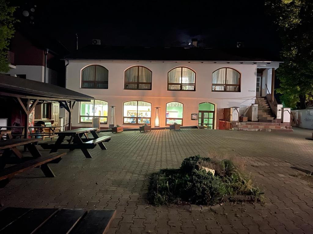 Restaurace A Penzion U Svate Barbory Ústí nad Labem Екстериор снимка